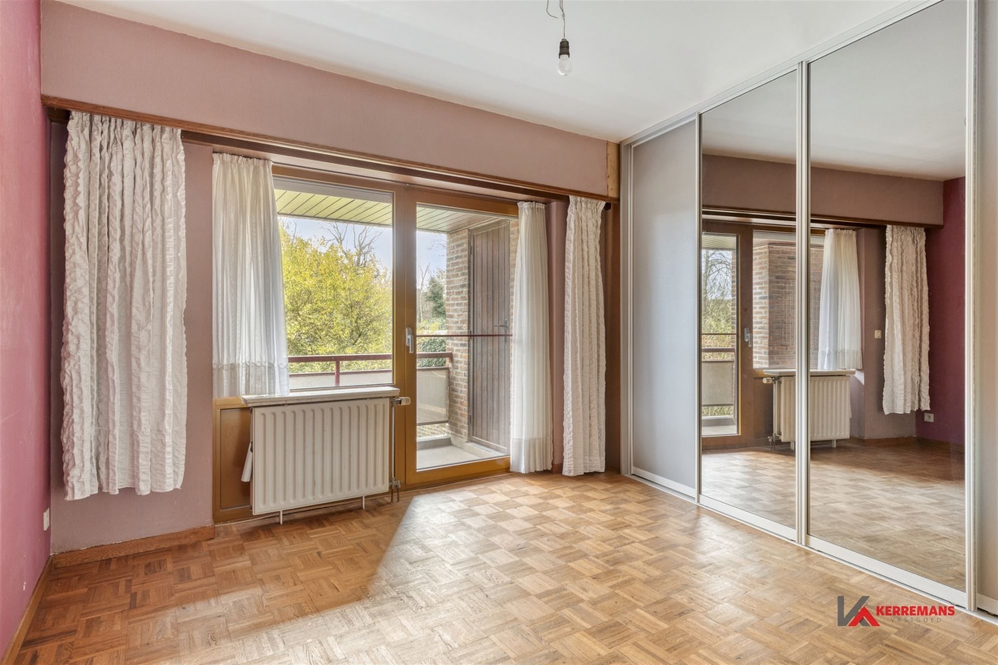 Instapklaar appartement met 3 slaapkamers en garage.  foto 13