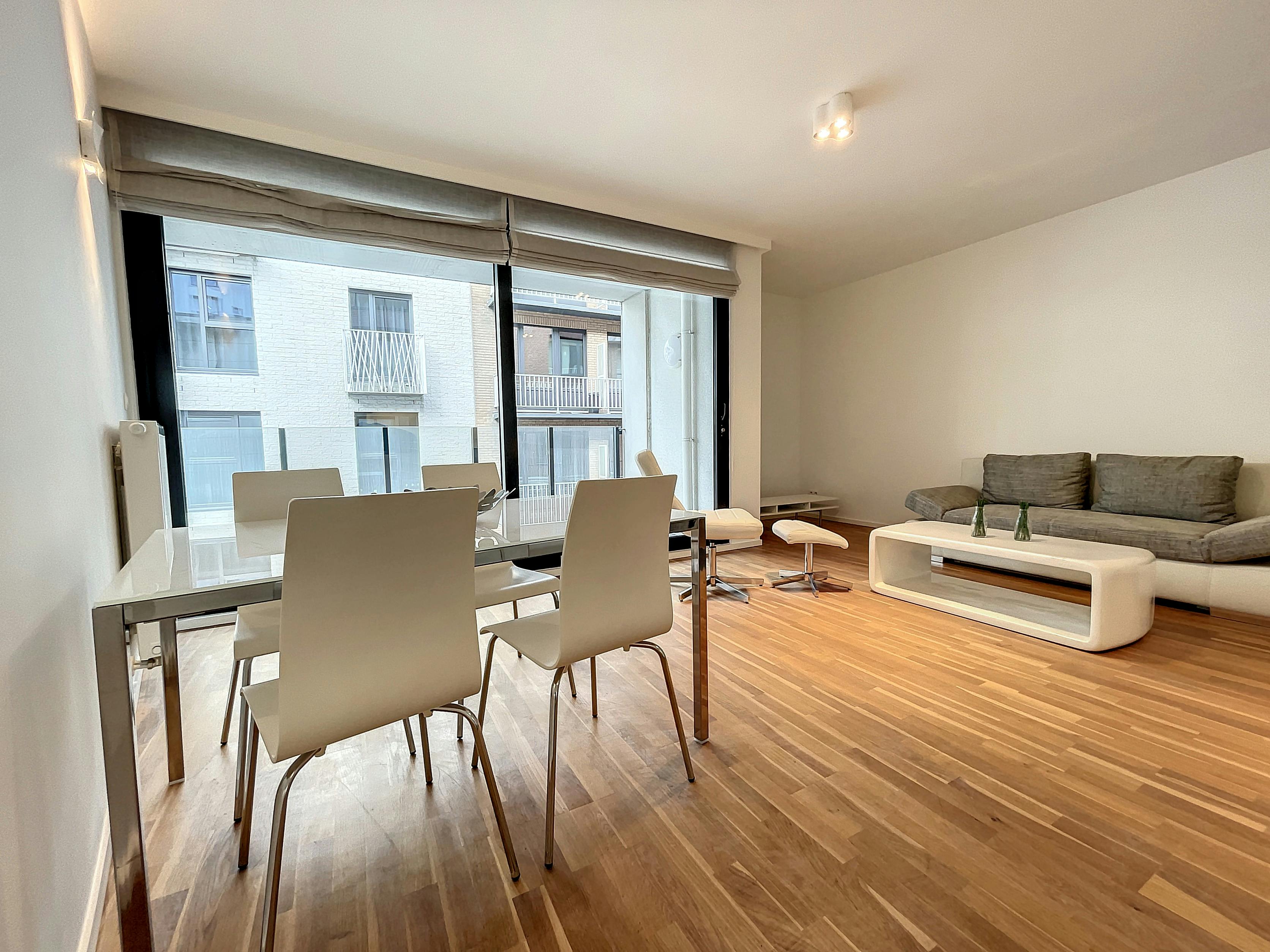 Appartement te Brussel nabij Rouppe en Zavel foto {{pictureIndex}}