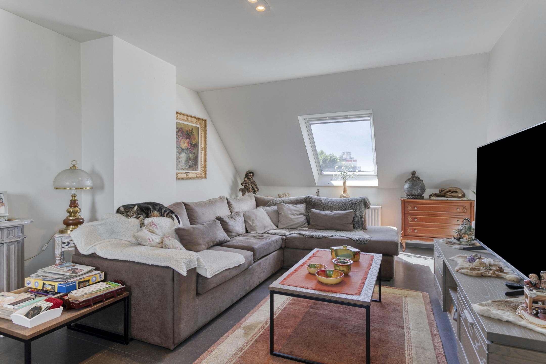 Instapklaar appartement te koop in Roeselare foto 2