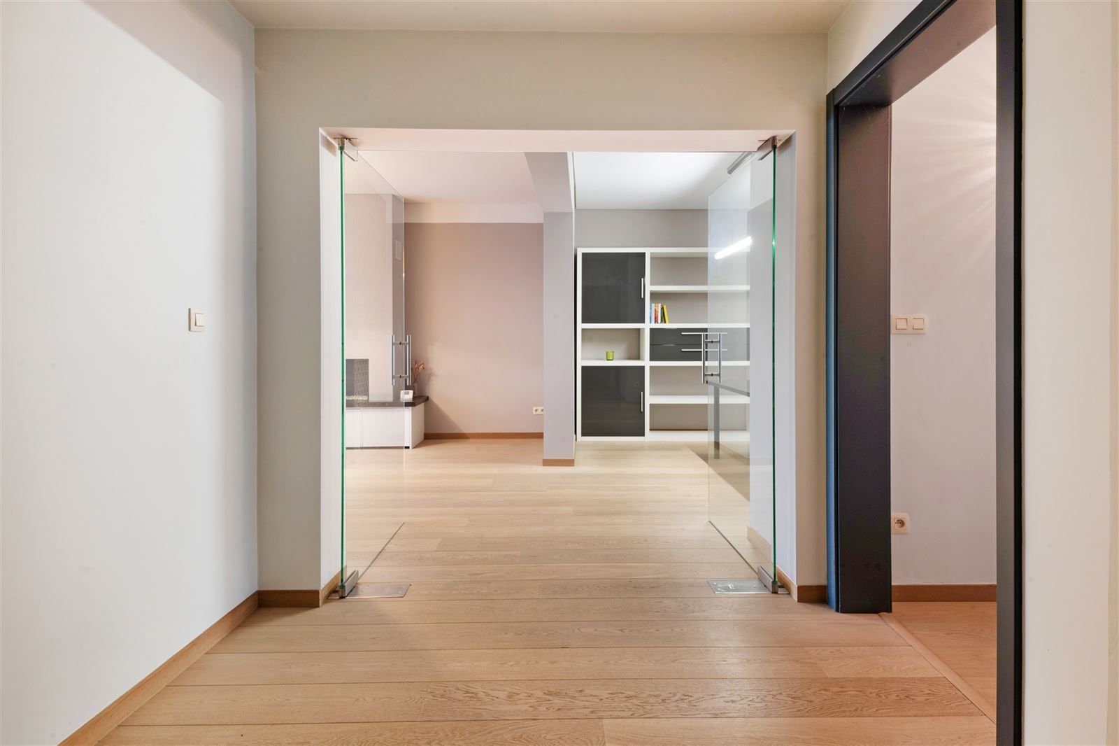 Instapklaar appartement in Gent, vlak bij het station! foto 8