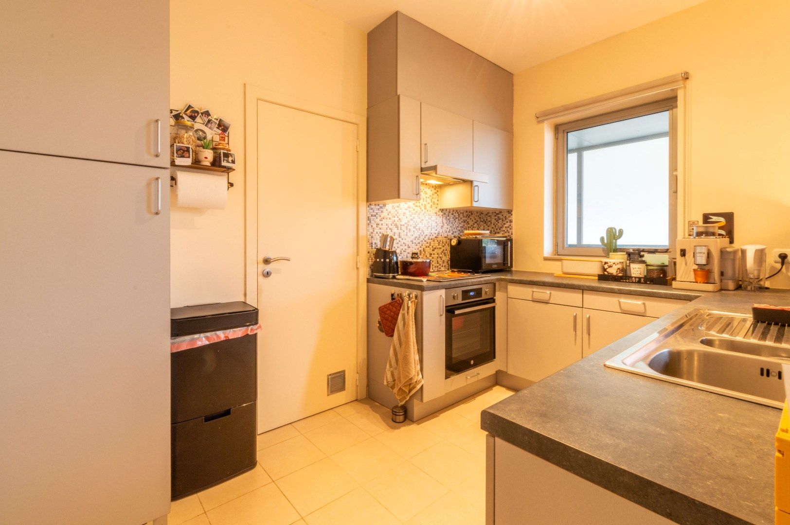 Een perfect onderhouden, instapklaar appartement te Halle! foto 11