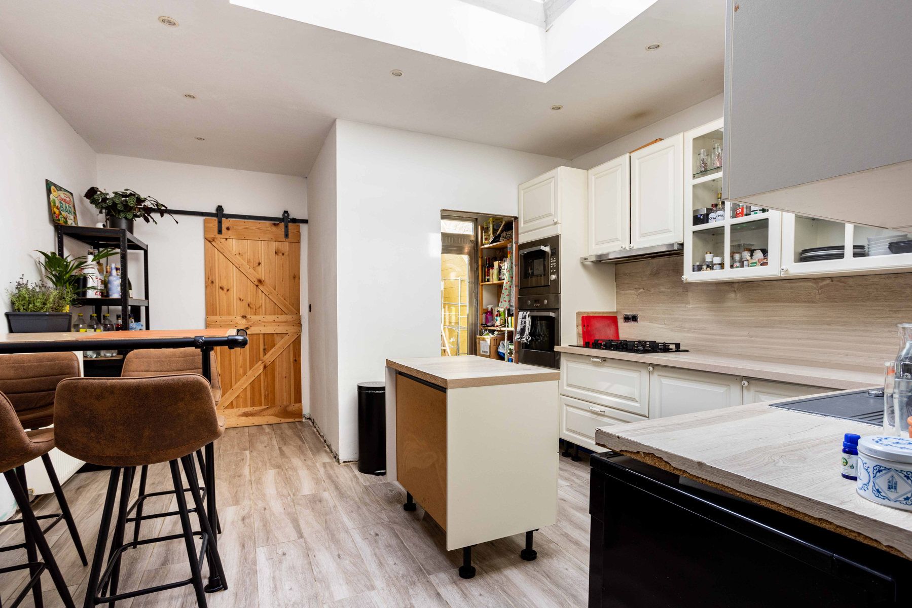 Te koop - Leuke rijwoning met 3 ruime slaapkamers foto 9