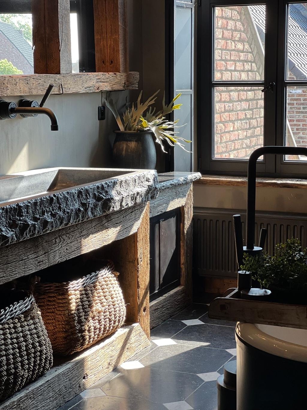 Landelijke villawoning met multifunctioneel aangrenzend gebouw foto 31