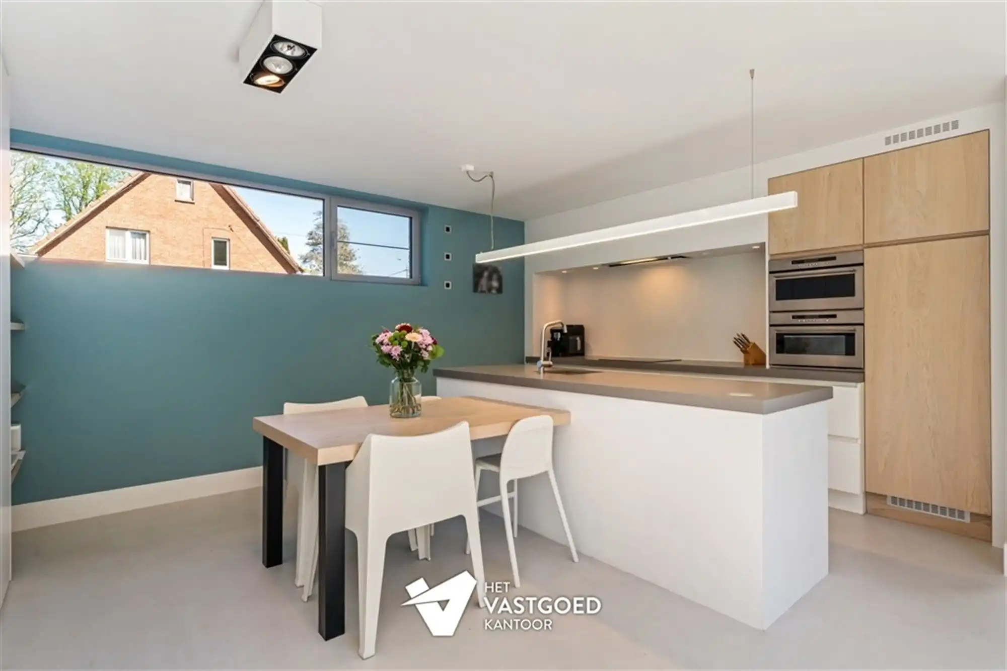 RECENTE WONING MET KWALITATIEVE AFWERKING OP TOP-LIGGING foto 10