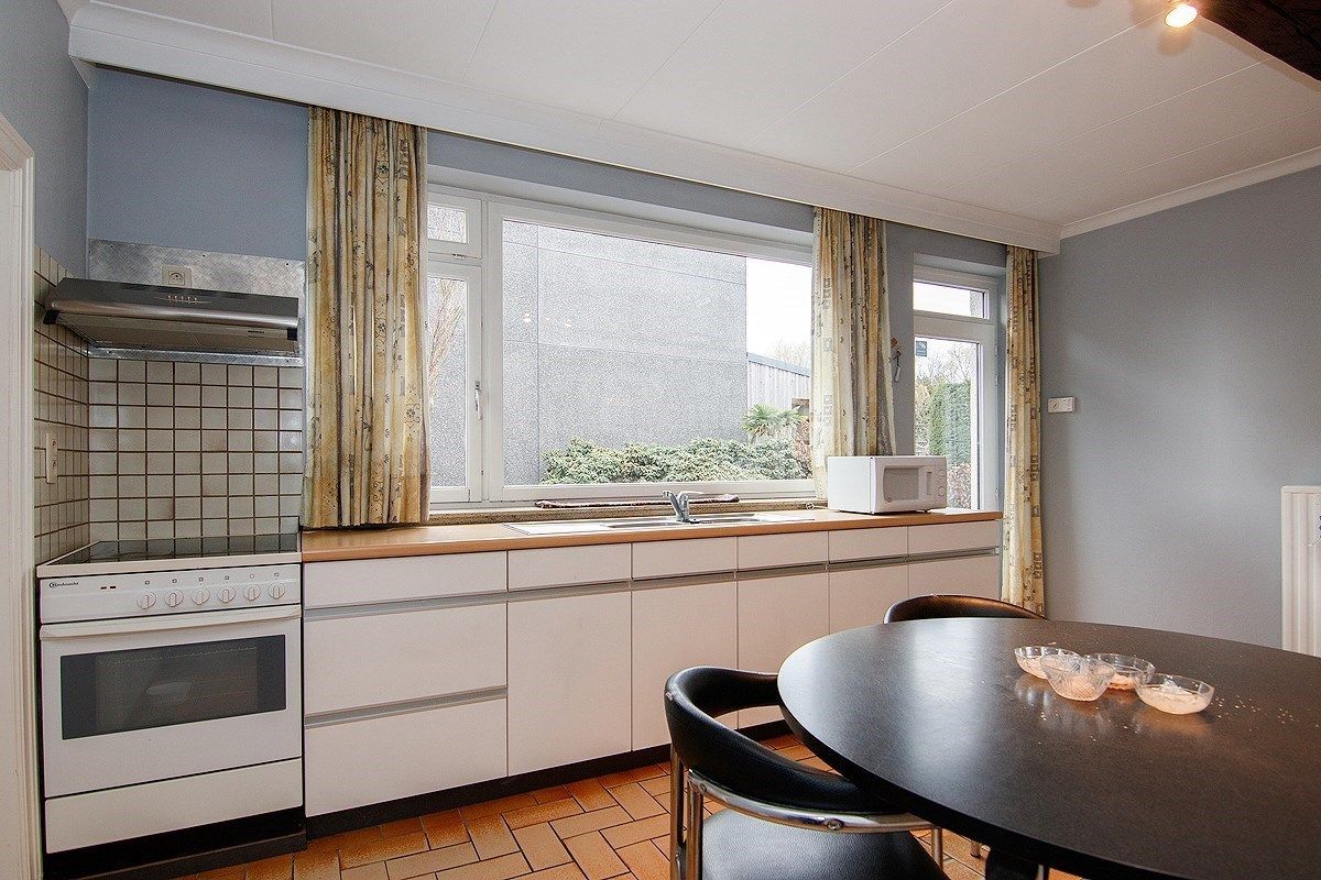 HANDELS- EN OPSLAGRUIMTES + WONING foto 34