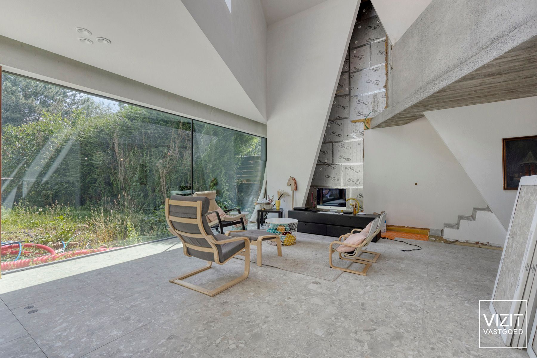 Unieke karaktervolle architectenwoning foto 7