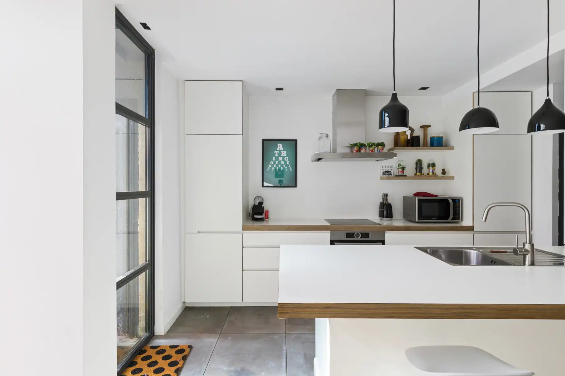 Leuke woning met 4 kamers met heerlijke tuin foto 7