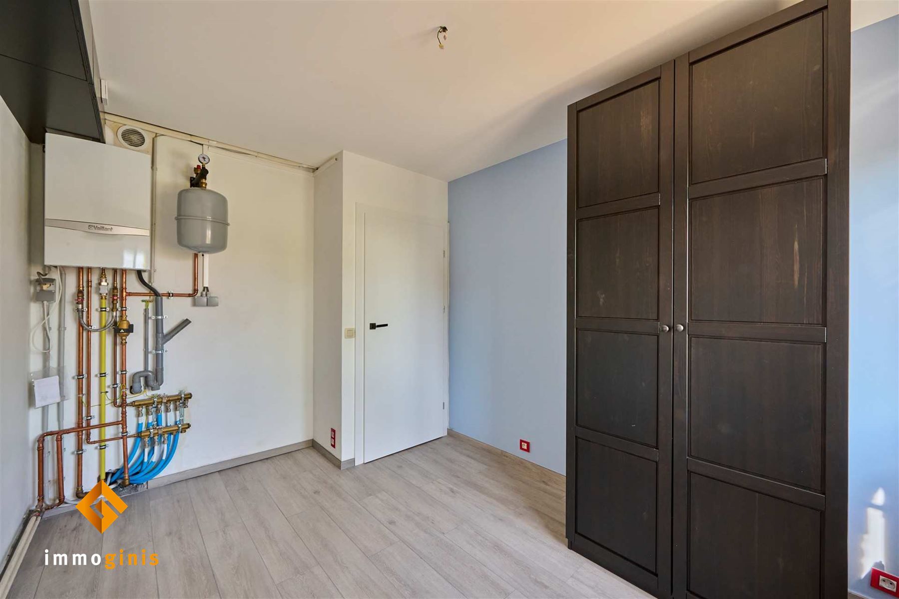 Ruim appartement met 2 tot 3 slpks in het centrum van Hamont!  Inclusief garage! foto 12