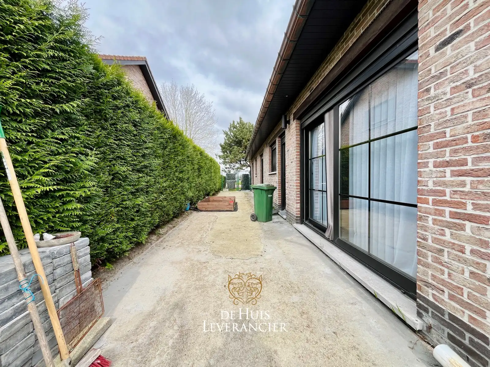 Laagbouwvilla op een strategische topligging te koop in Kontich foto 27