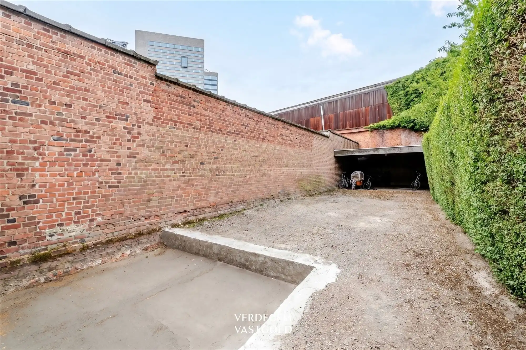 Leuk appartement op topligging met 2 slaapkamers, berging en terras foto 12