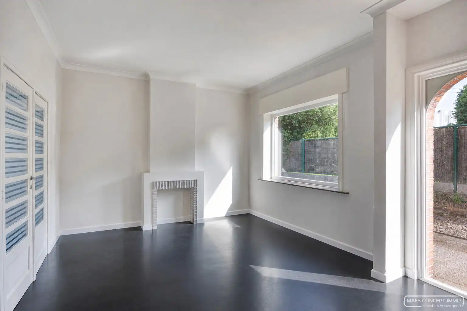 Unieke woning met atelier/ruime garage te koop in Waregem foto 5