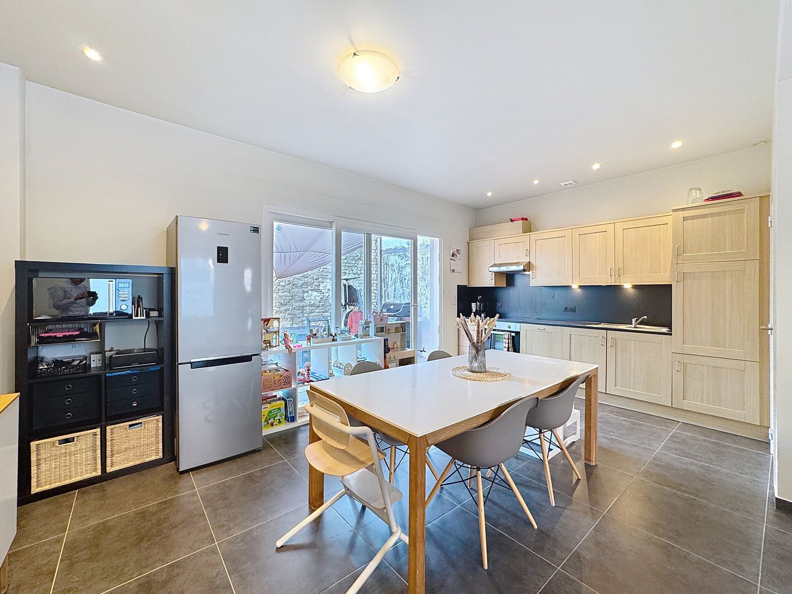 Instapklare stadswoning met 3 ruime slpk en zonnig terras! foto 4