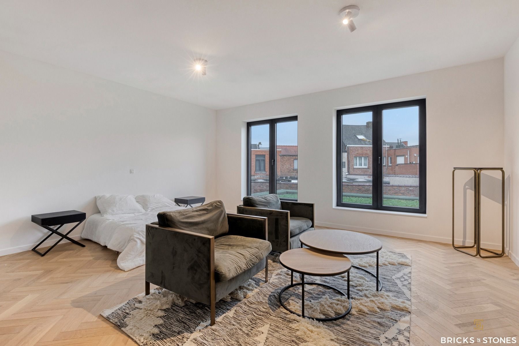 Nieuwbouwwoning met 4 slaapkamers en zonnige tuin foto 11