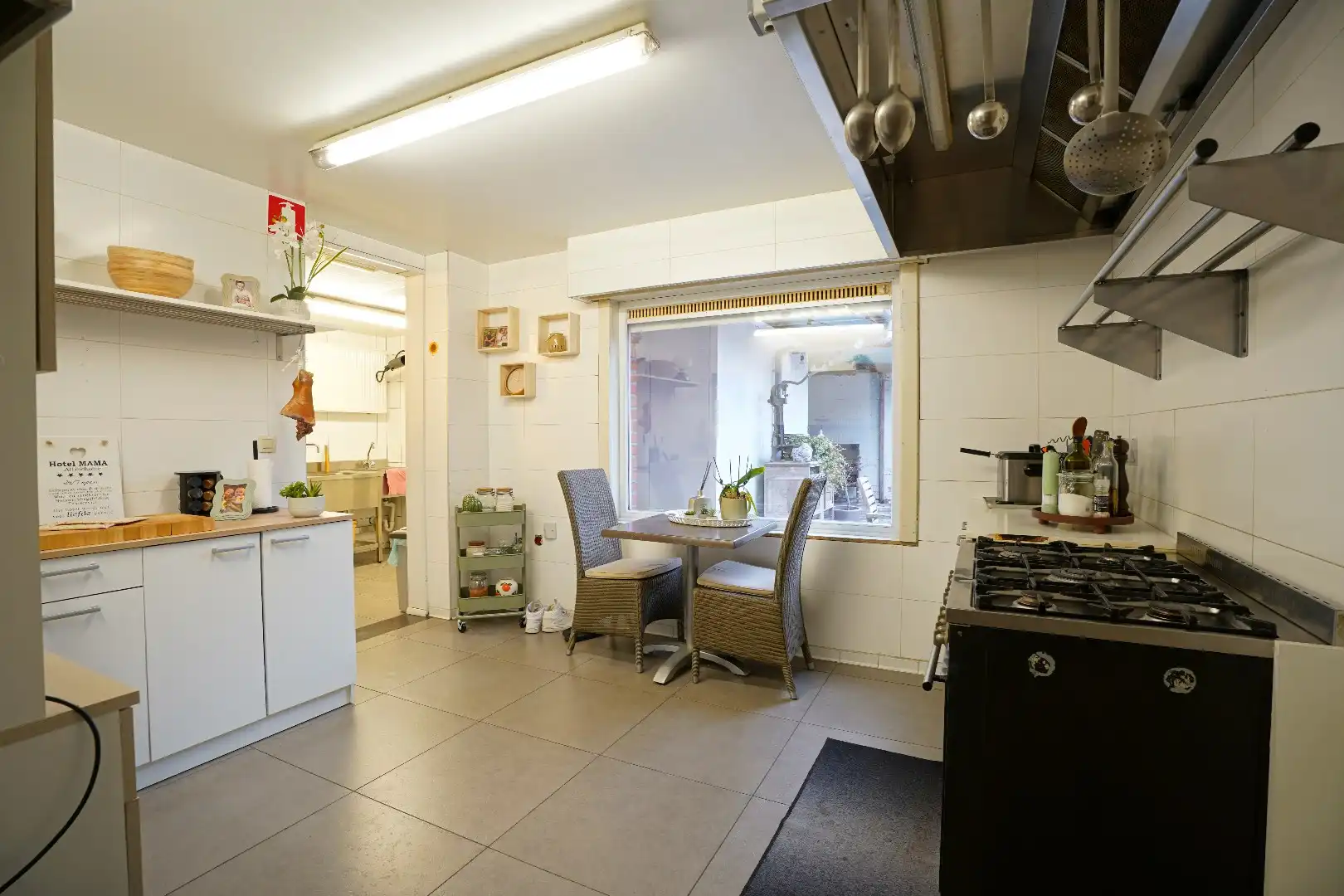 Handelswoning op topligging te Aartrijke foto 9
