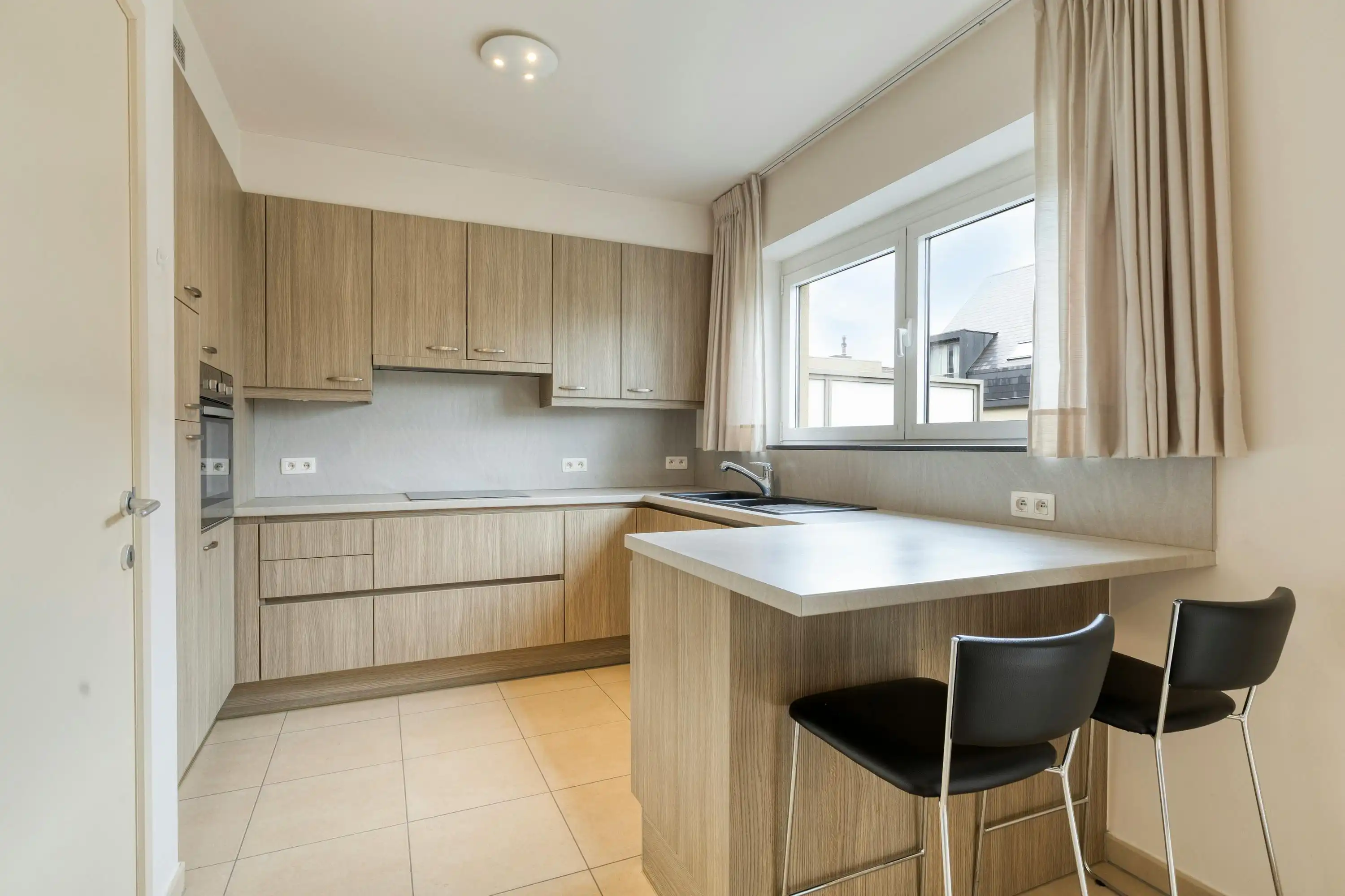 Appartement met 2 kamers en groot terras in Strombek-Bever foto 4