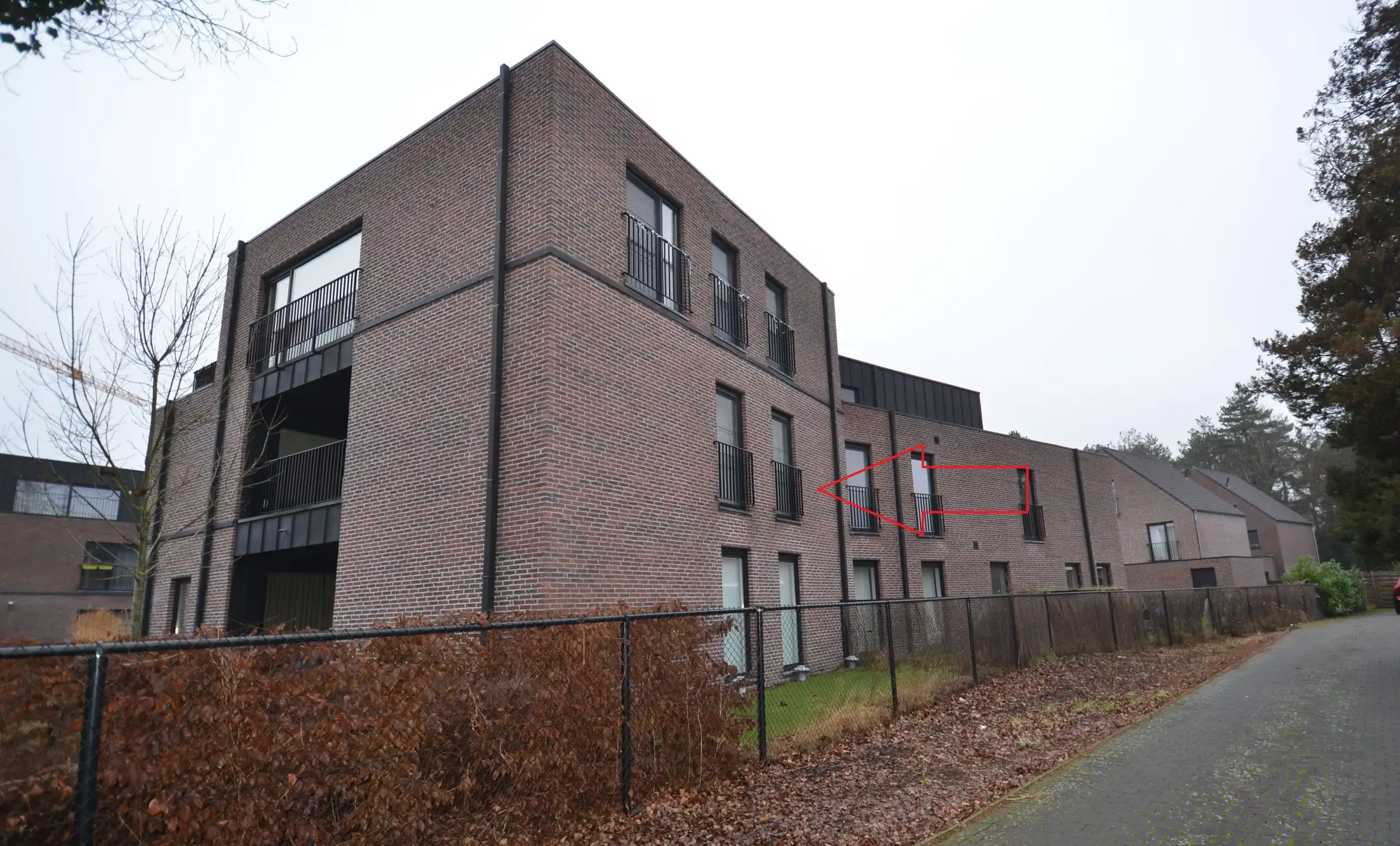 Recent appartement met 2 slaapkamers nabij het centrum foto {{pictureIndex}}