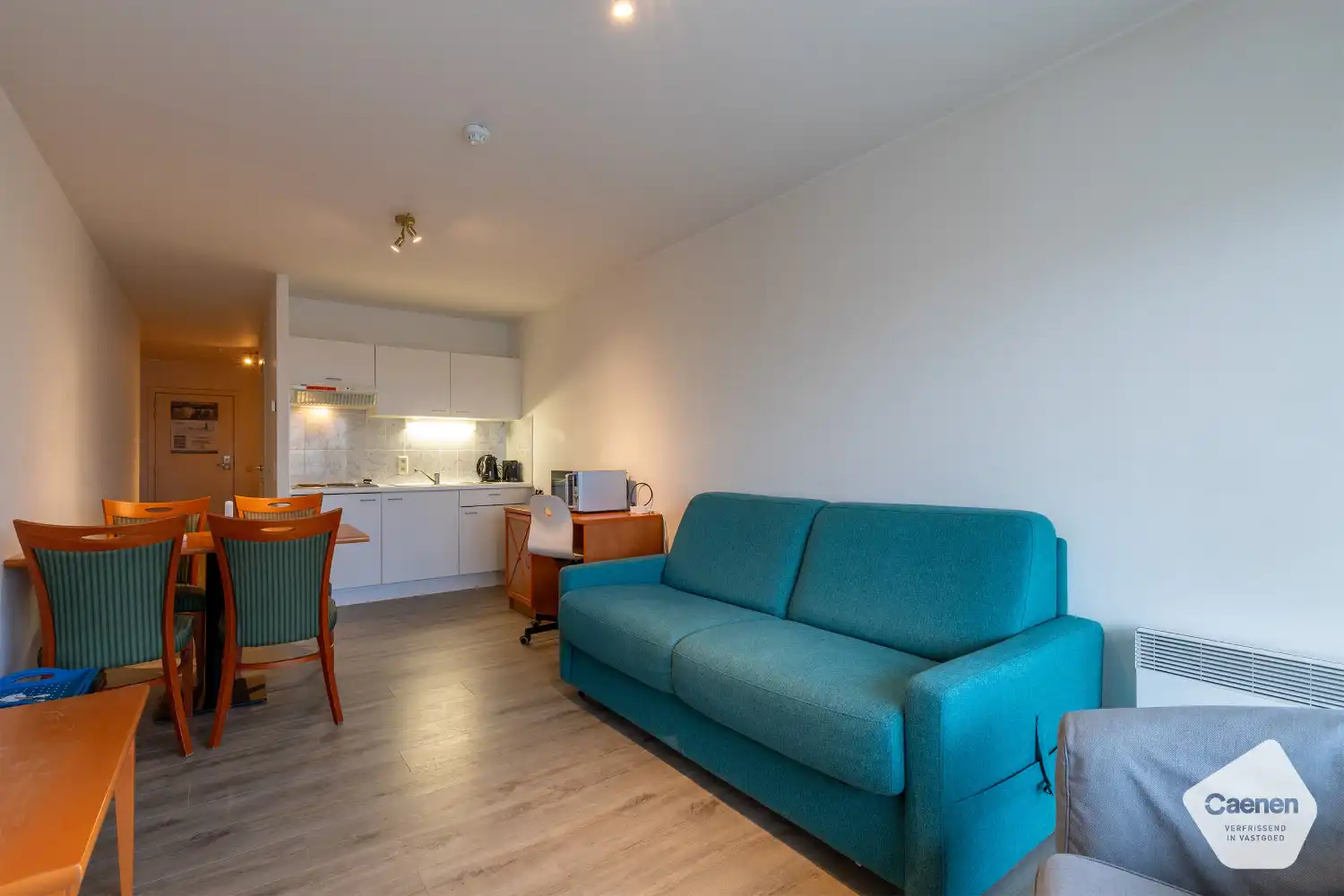 Centraal gelegen studio met zongericht terras met zicht op de jachthaven foto 6