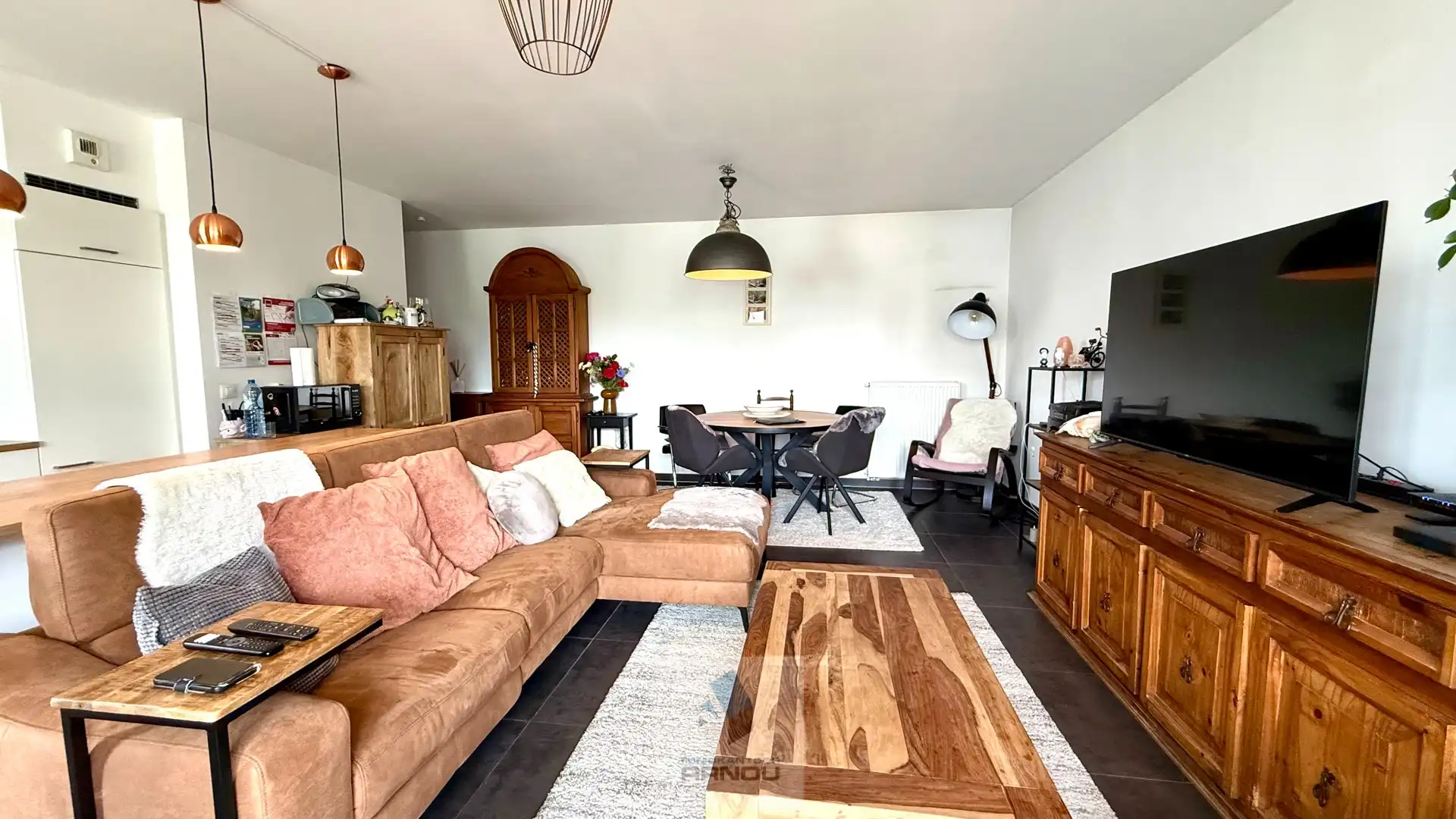 Comfortabel appartement met 2 slaapkamers, zonnig terras, privatieve autostandplaats en lateraal Leiezicht foto 4