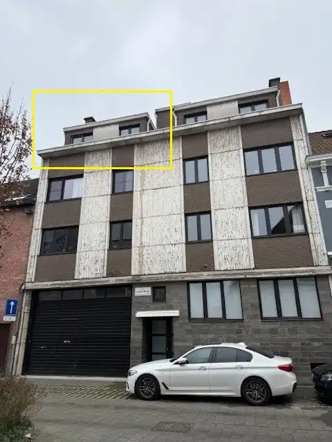 Lichtrijk en energiezuinig 2-slaapkamerappartement met lift, terras en kelderruimte foto 10