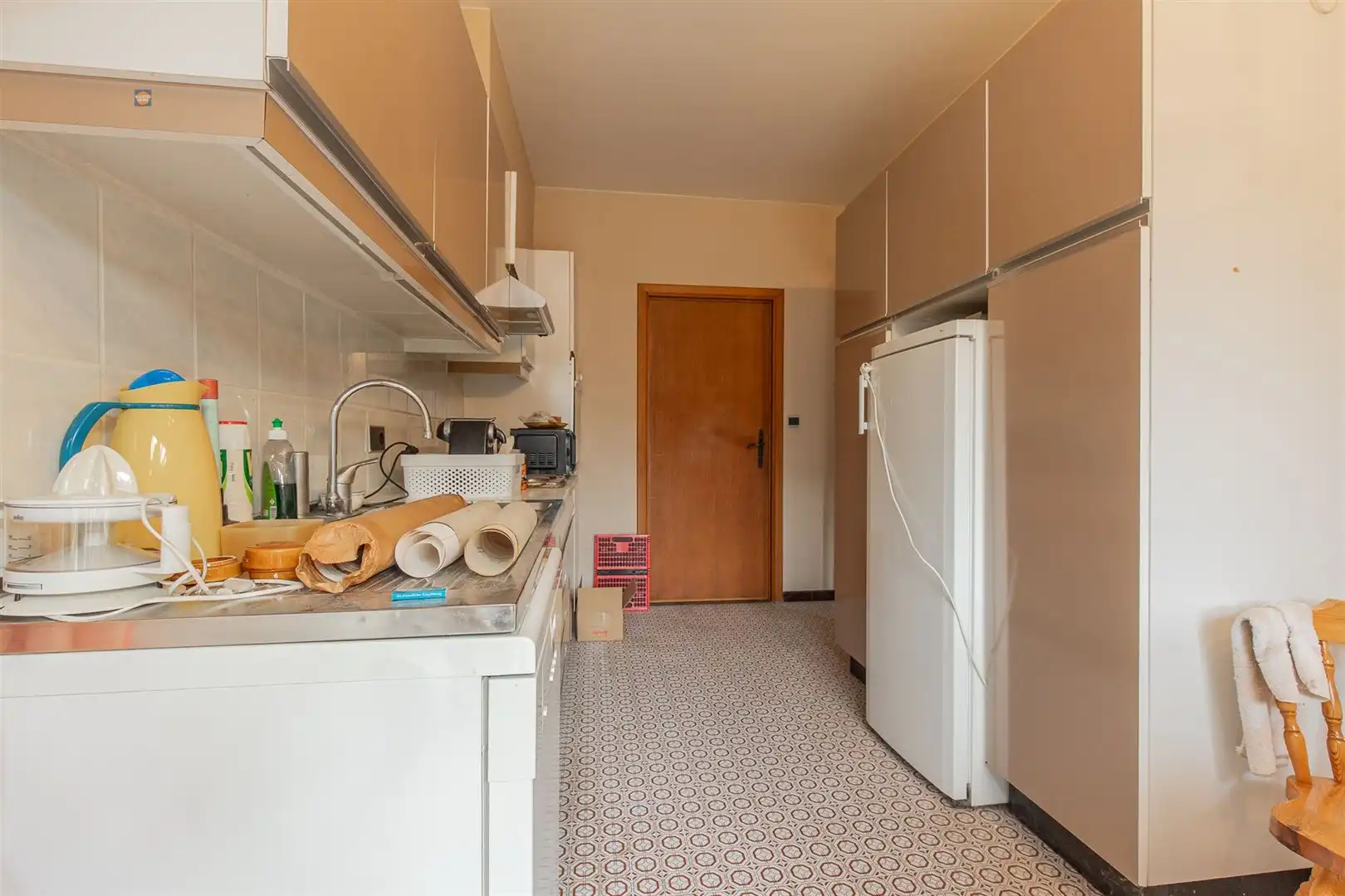 Te renoveren woning met potentieel, 3 slpk & dubbele garage foto 11