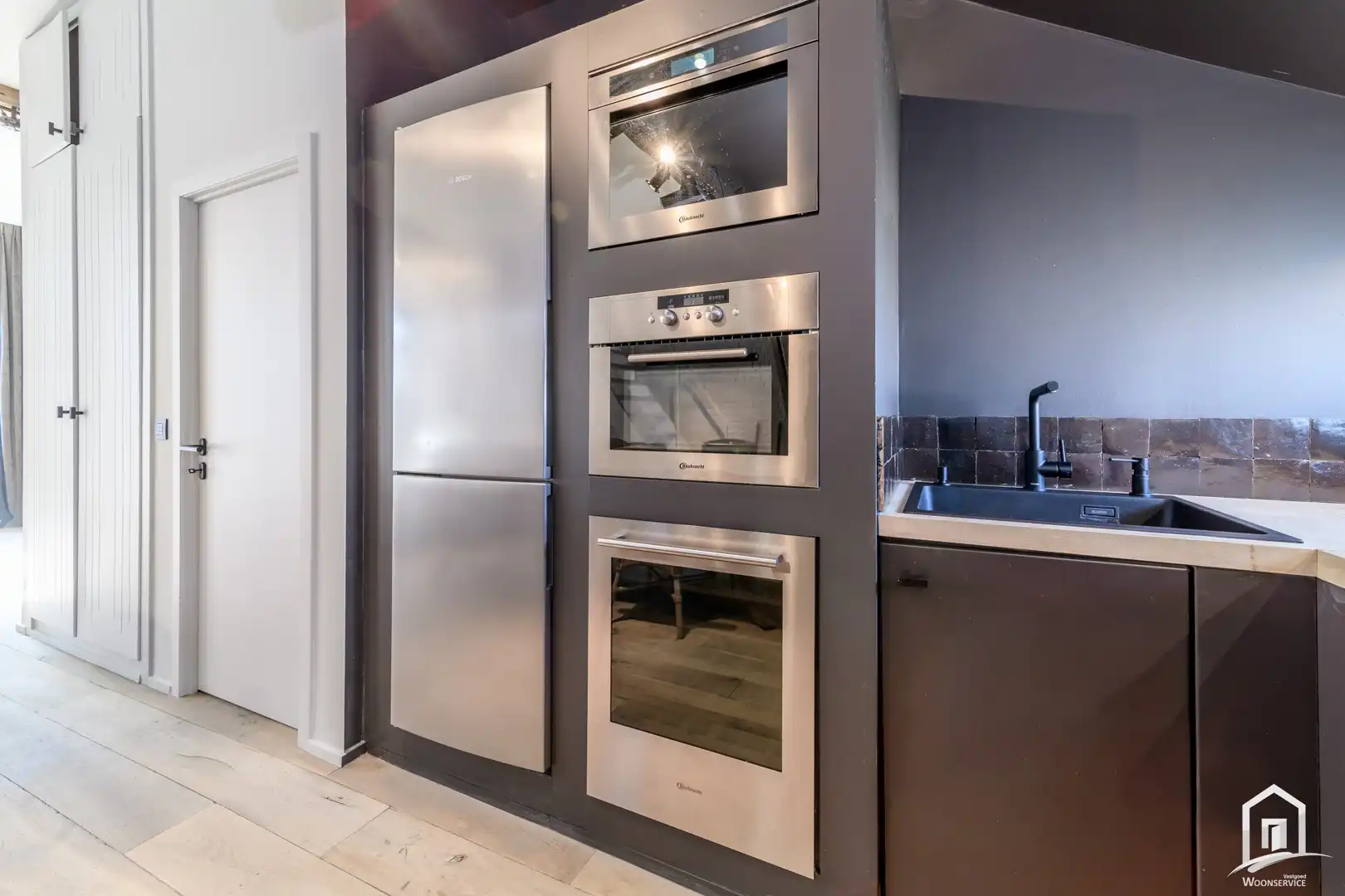 Unieke loftwoning met inpandige garage foto 11