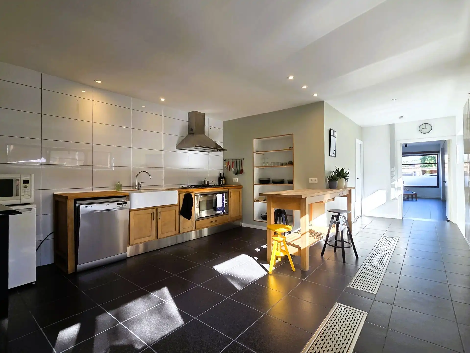 Charmante instapklare woning met zuidgerichte tuin op 1160 m² foto 6