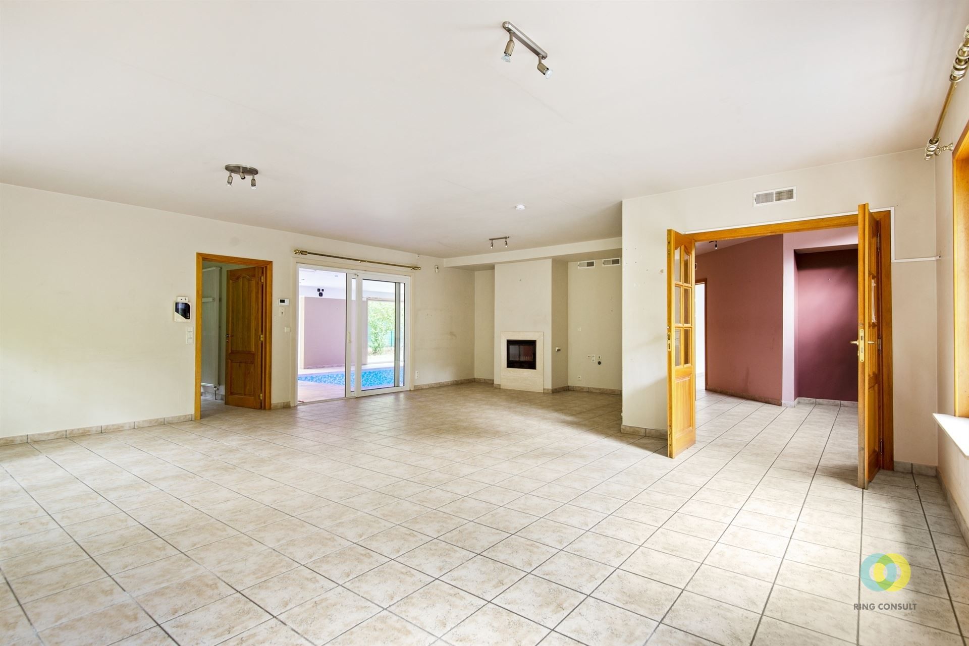 buitengewone villa met 6 slaapkamers en  zwembad foto 2