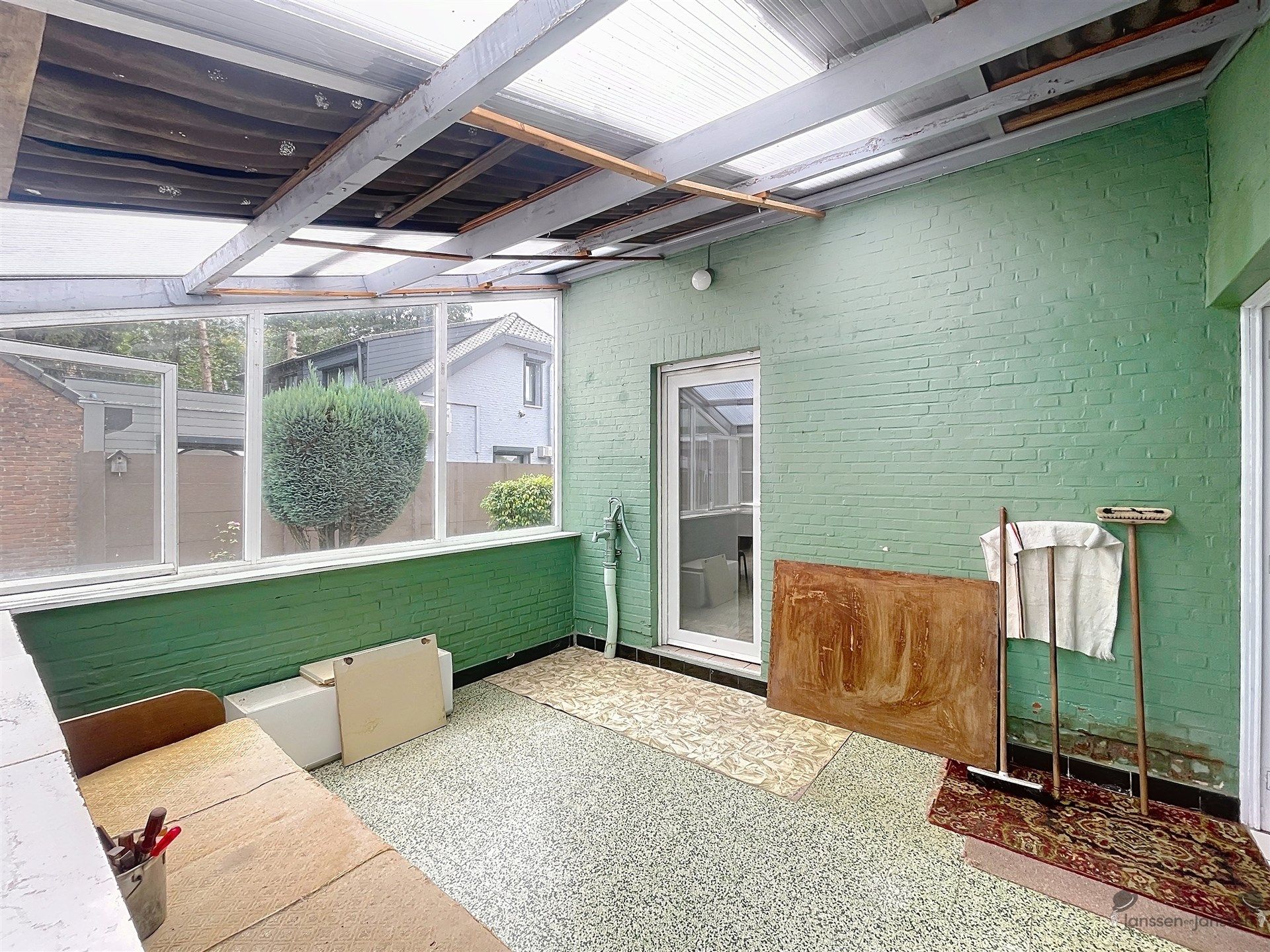 Te renoveren laagbouwwoning op ruim perceel van 585 m² – Brasschaat foto 7