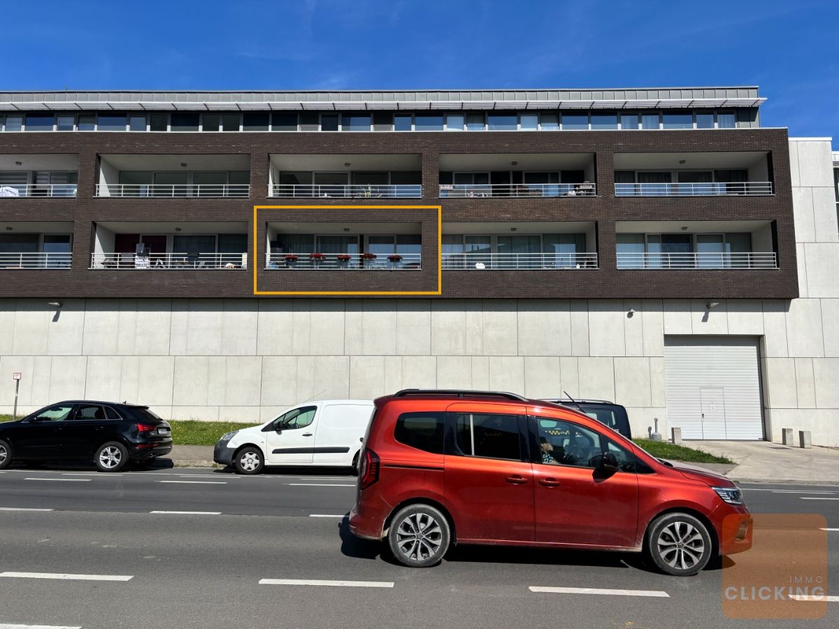 1 SLAAPKAMER appartement met terras en staanplaats in garage foto {{pictureIndex}}