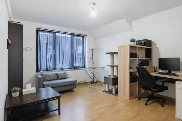 Instapklaar duplex appartement te koop in Kruibeke foto 12