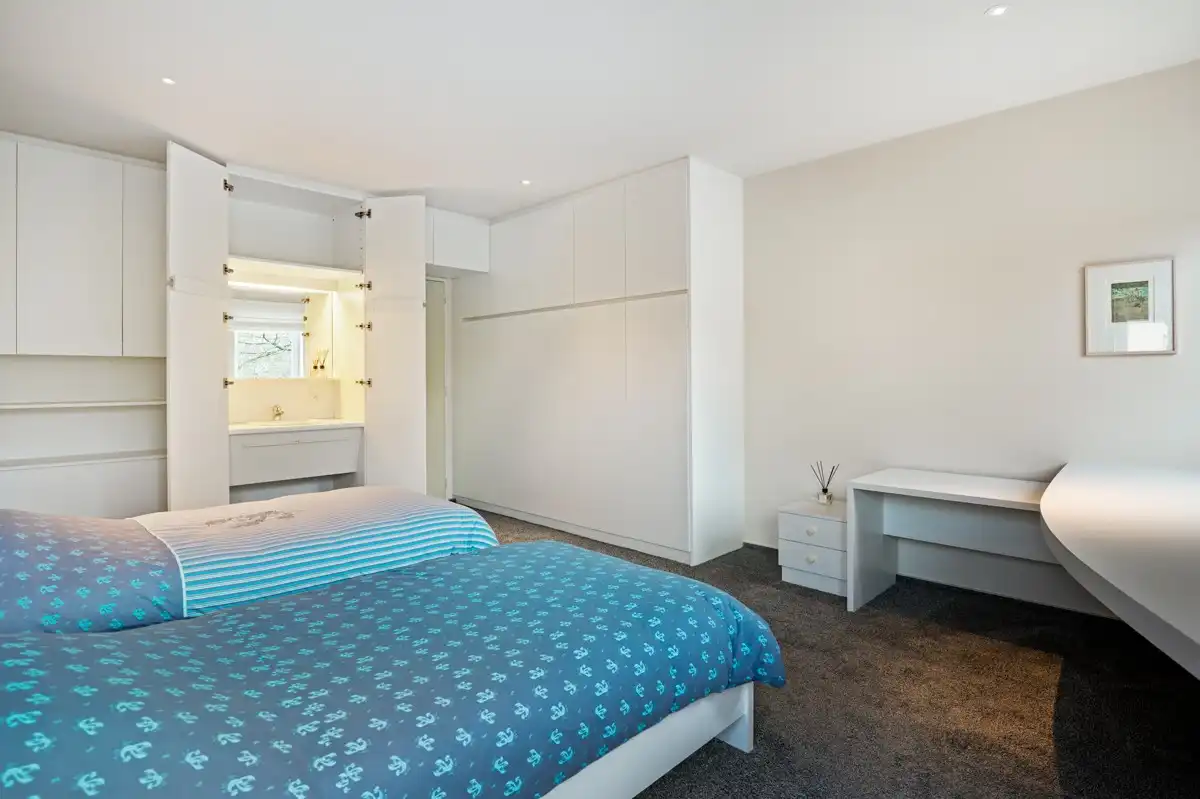 Uitzonderlijke villa op 3451 m² met 5 slaapkamers omgeven door groen. foto 19