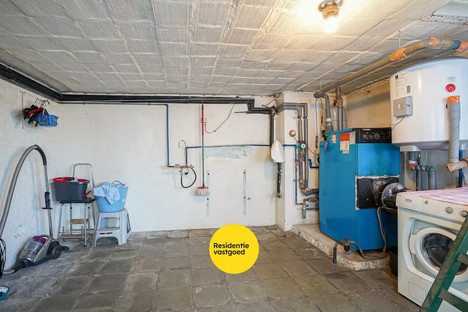 Te renoveren half-open bebouwing in Zerkegem foto 19