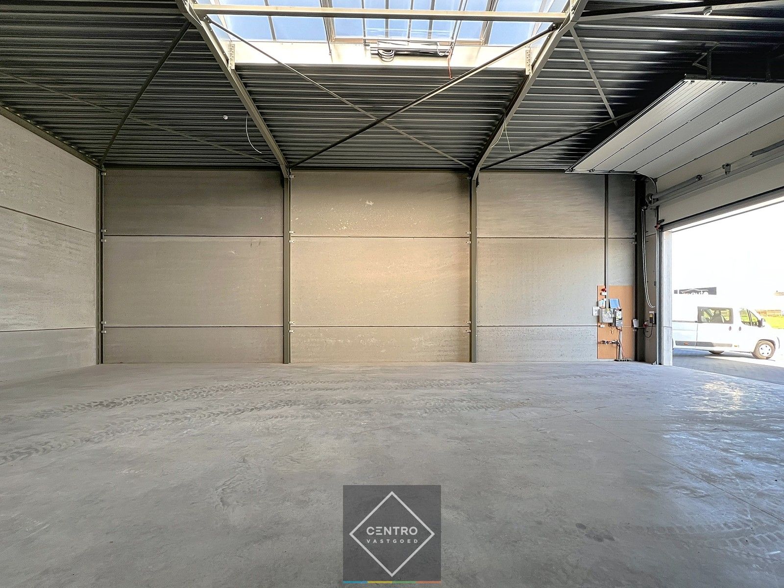 Nieuwbouw KMO-unit (± 225m²) met 3 parkeerplaatsen op bedrijventerrein "Het Stoomtuig". Vlotte verbinding Ring Roeselare/E403 ! foto 5