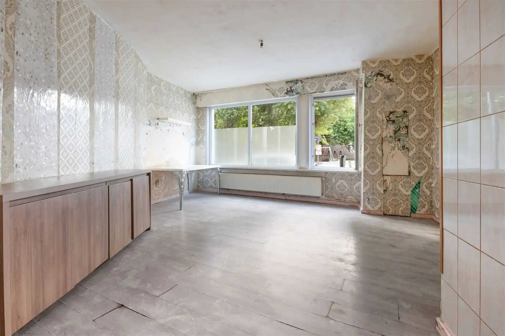 Renovatiepand met mogelijkheid tot 5 slpks op topligging! foto 4