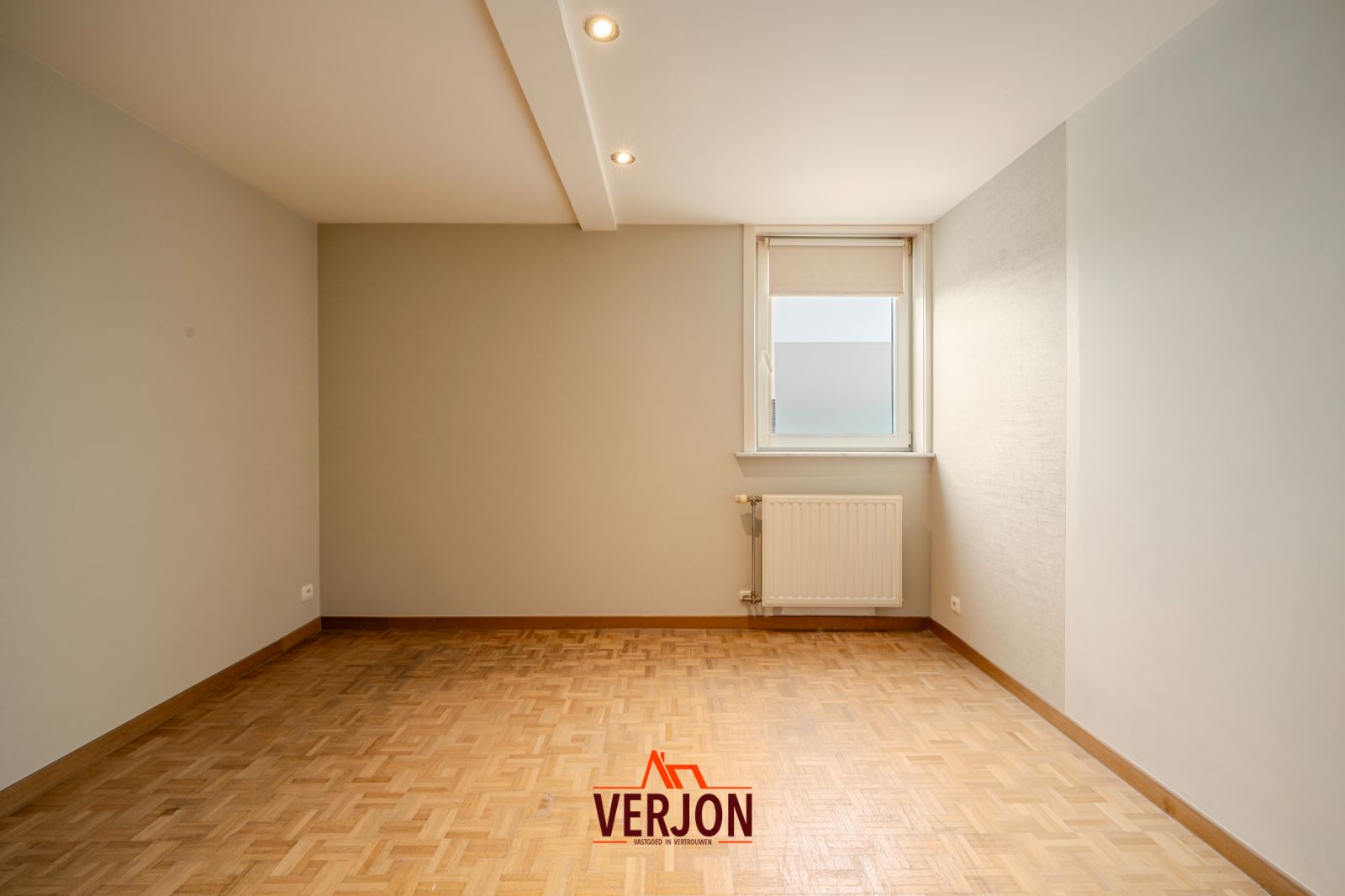 Kijkdag zaterdag 18/10 tussen 09.00 en 10.00uur! Gezellig appartement in het centrum van Ardooie! foto 5