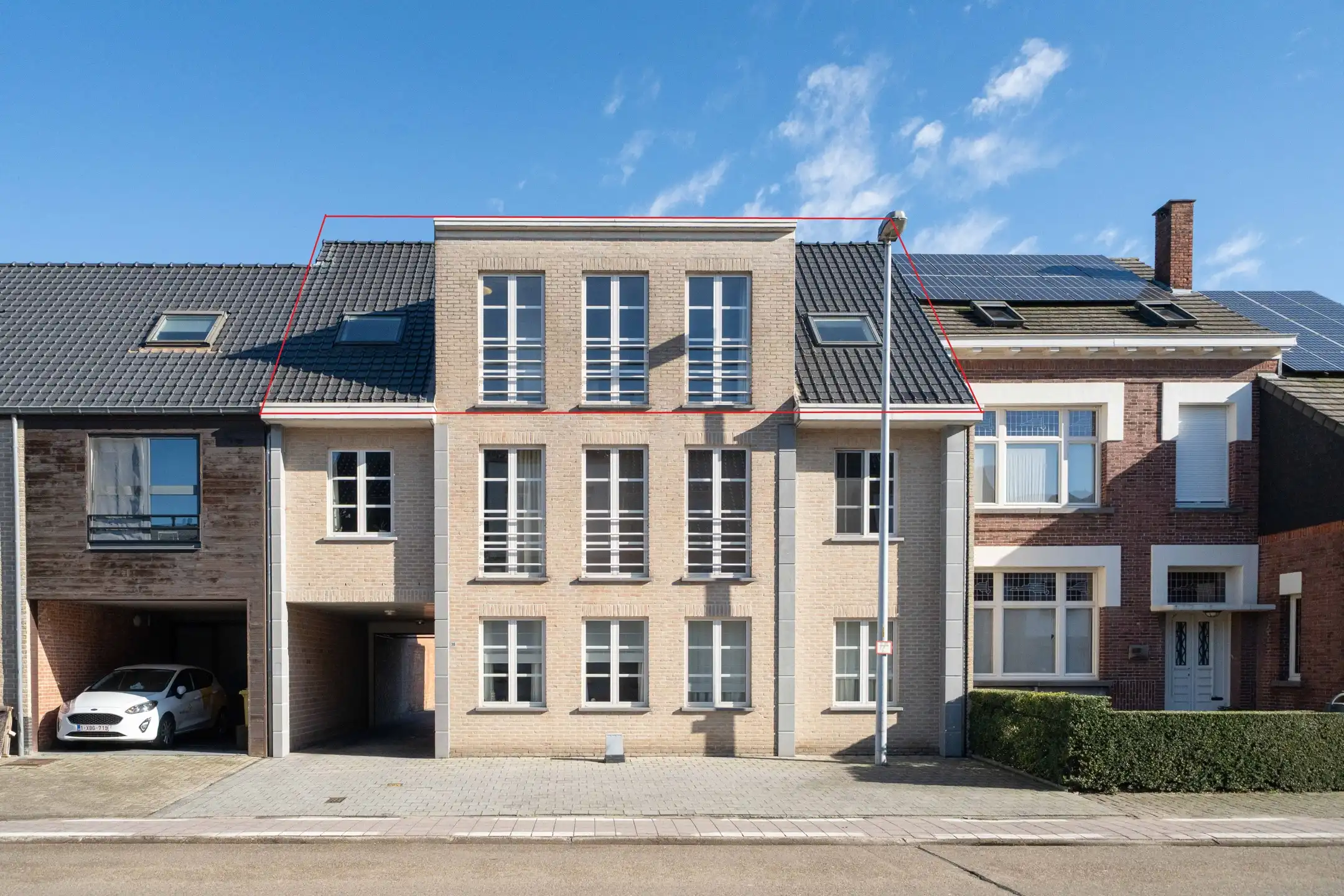 2 slp APP met terras en autostaanplaats (incl. prijs) foto {{pictureIndex}}