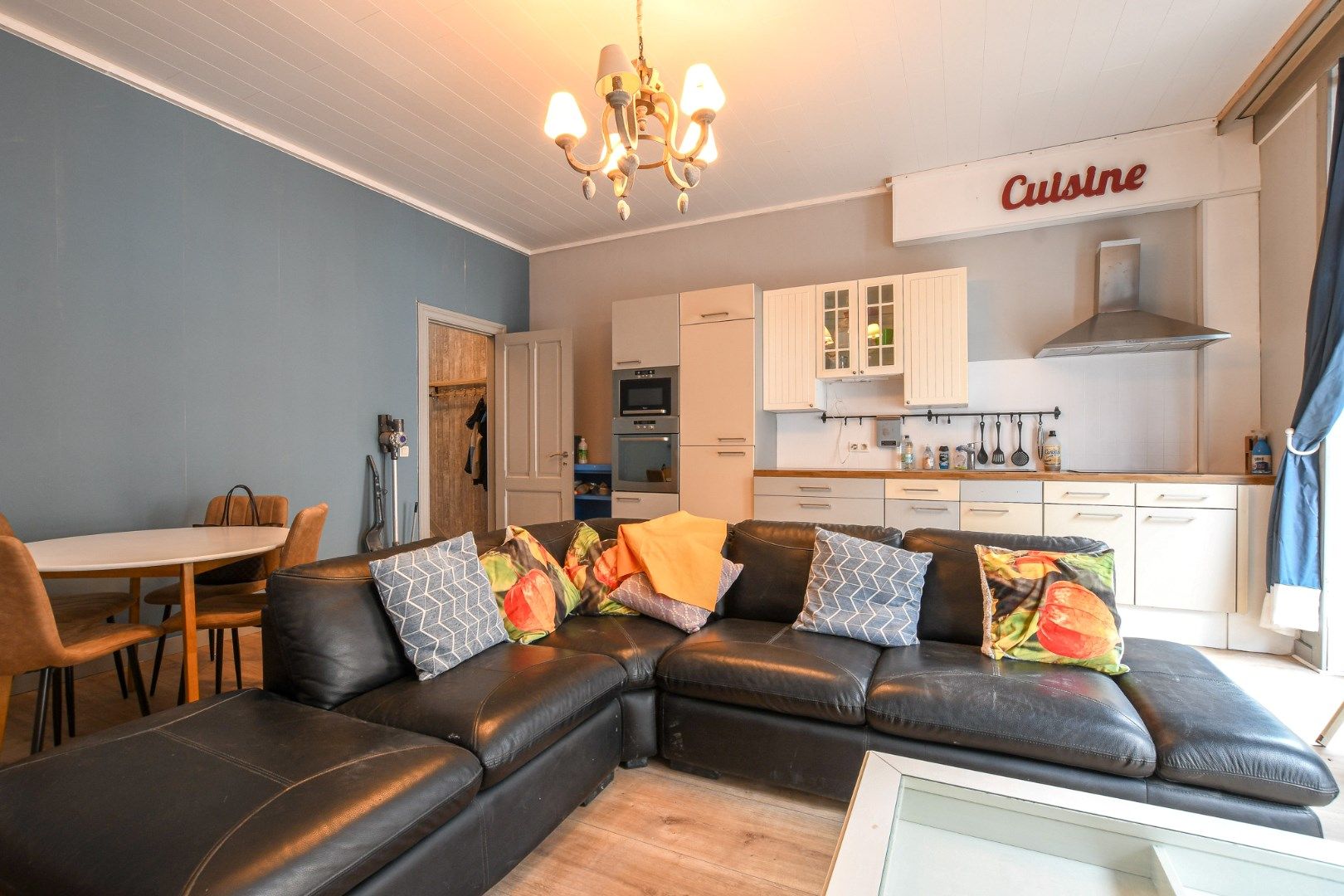 Charmante en ruime woning te koop in hartje Blankenberge - tussen de Jachthaven & Grote Markt!  foto 6