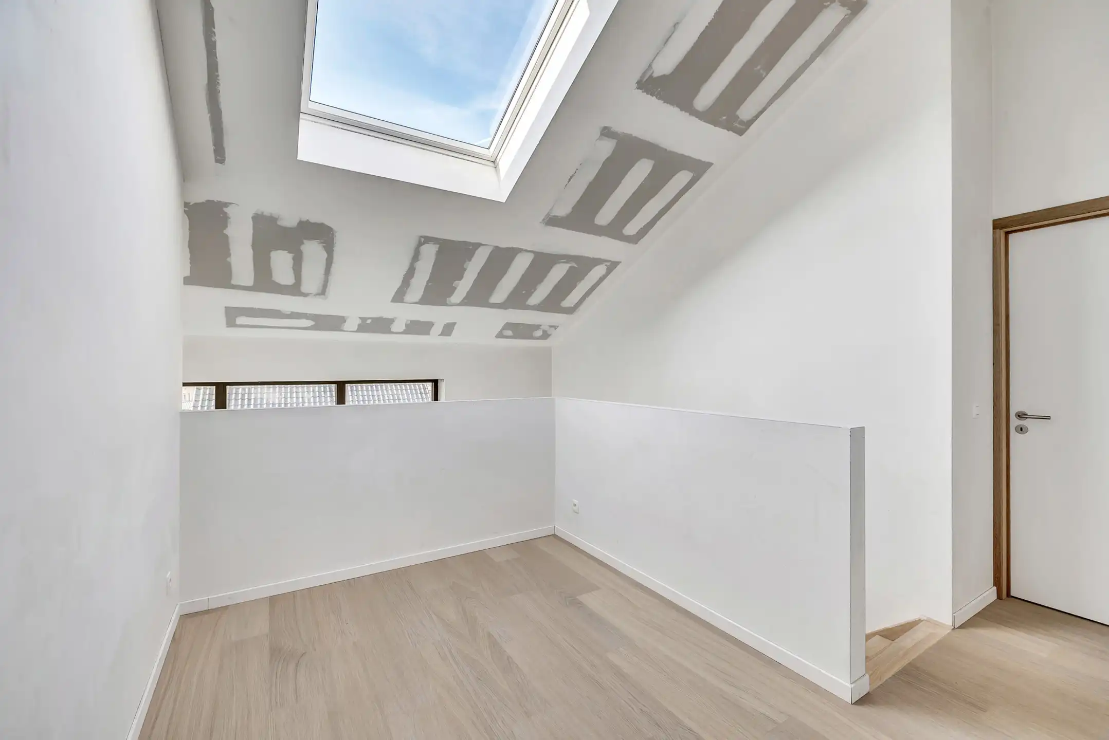 Prachtige nieuwbouwwoning in uniek woonerf foto 10