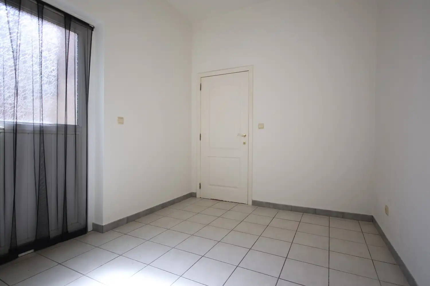 Gezellig gelijkvloers appartement te huur nabij het centrum van Sint-Truiden foto 4