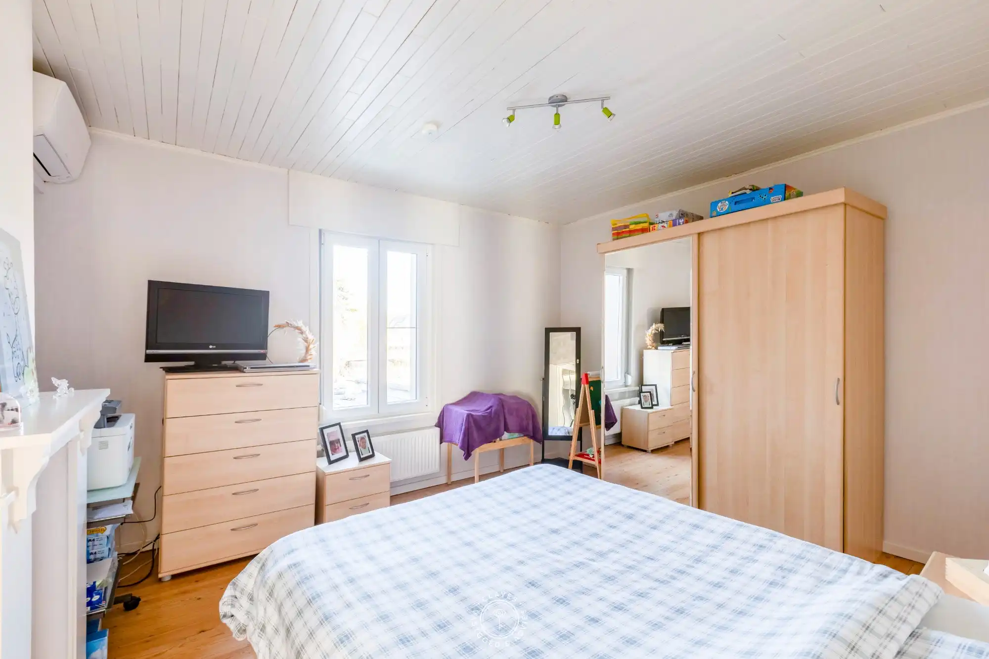 Moderne totaalrenovatie achter charmante en authentieke gevel foto 14