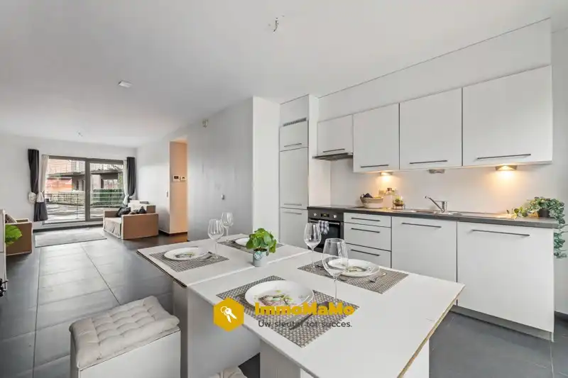 APPARTEMENT TE KOOP IN LOCHRISTI (WACHTEBEKE) foto {{pictureIndex}}