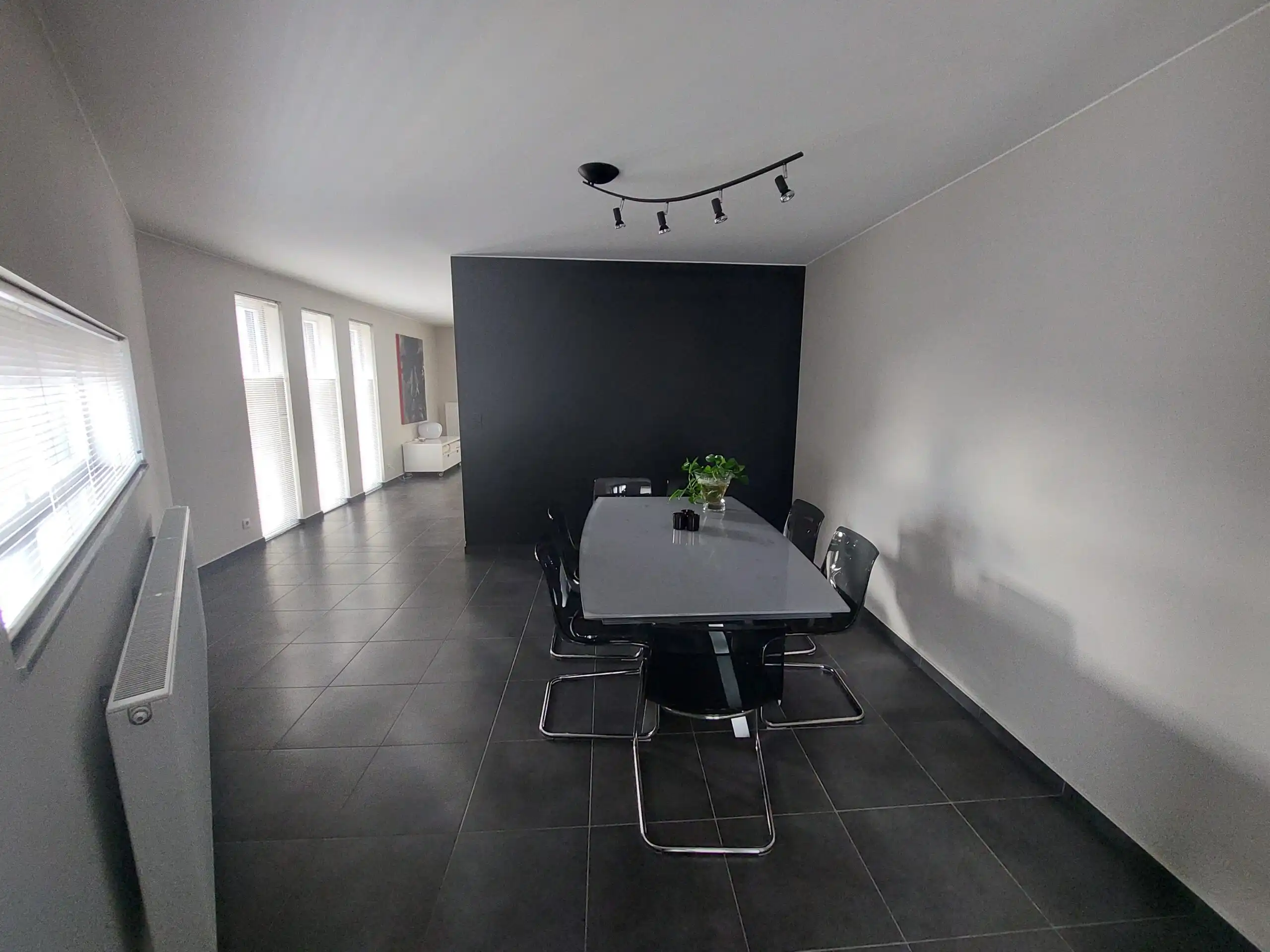 Instapklare energiezuinige woning met garage in Beveren-centrum foto 11