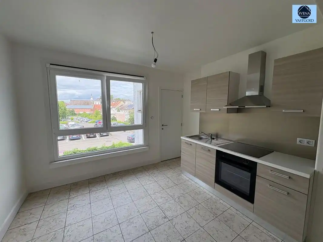 ZEER LEUKE GERENOVEERDE WONING MET 4 KAMERS foto 4