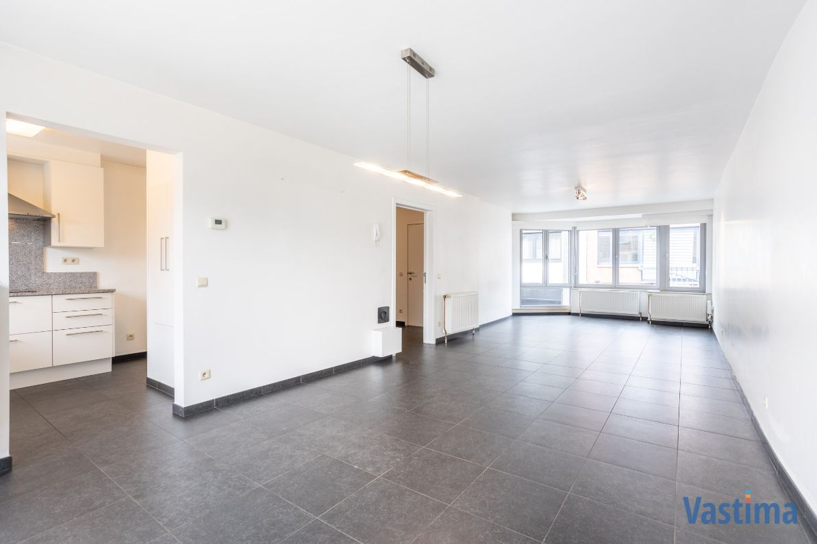 Lichtrijk leefappartement met 2 slaapkamers en terras foto 3