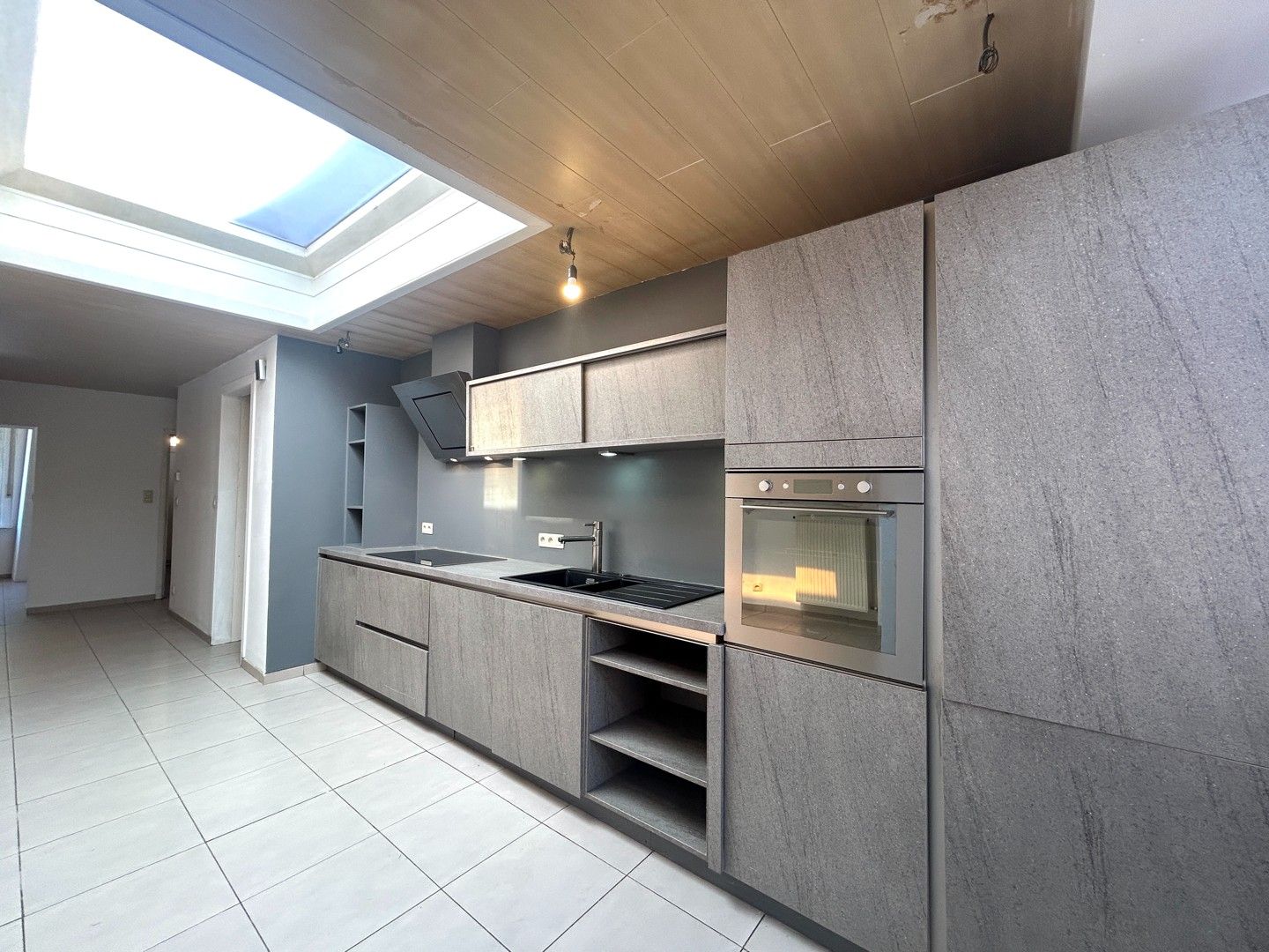 Gezellige woning nabij het stadscentrum van Roeselare! foto 7