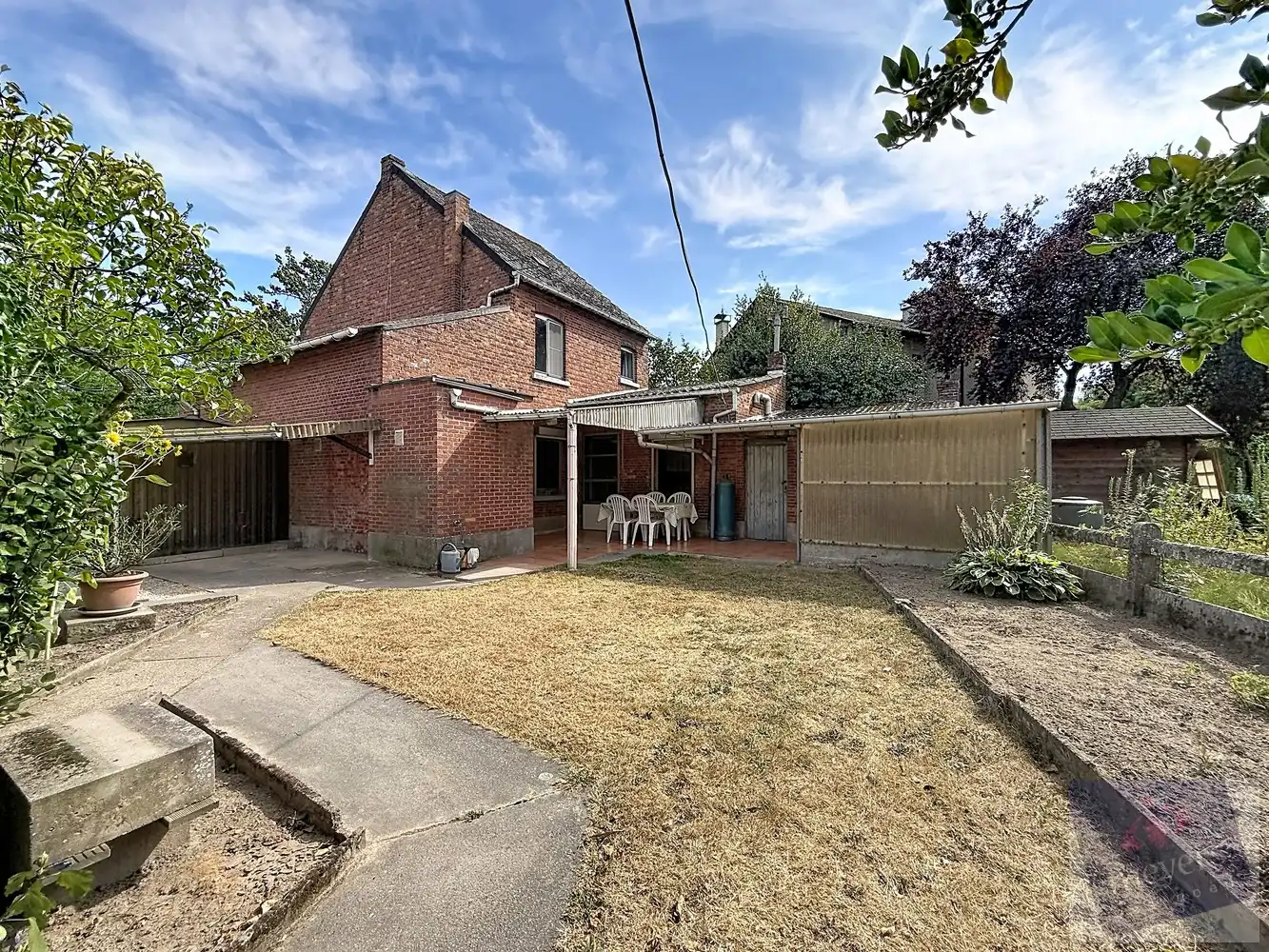 Te renoveren of te slopen woning met bouwgrond van 7a90ca in Hasselt foto 12