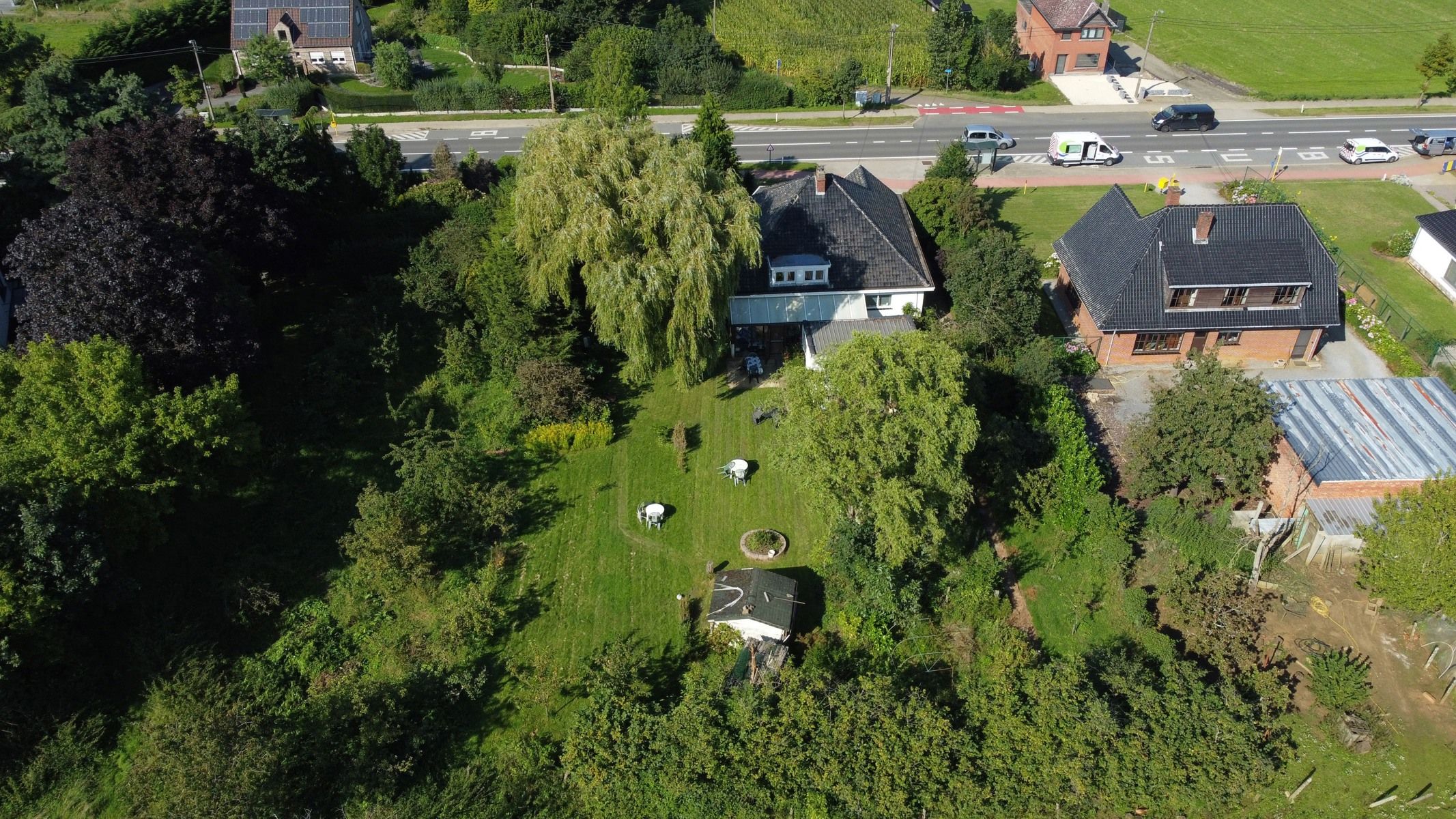 Karaktervolle jaren 70 villa op zuid-gericht perceel 1994m²  foto 4