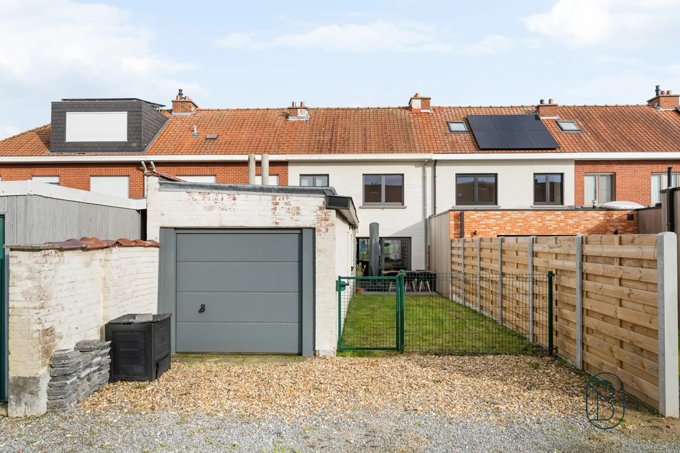 Volledig vernieuwde woning met 3 slk, garage en oprit foto 20