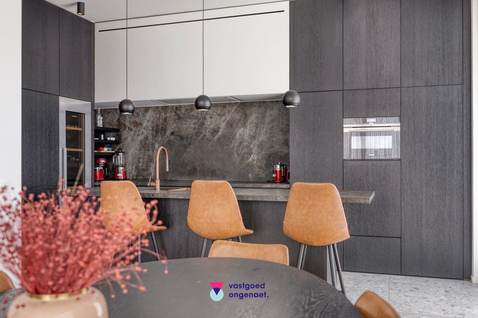 Exclusieve penthouse met zicht op water en stad foto 11