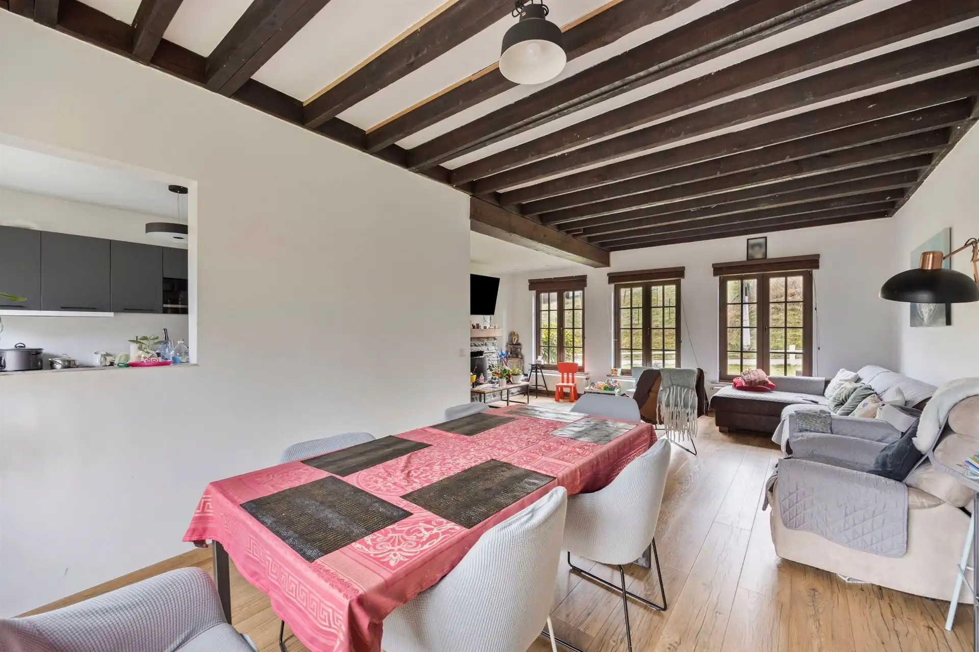 Charmante, gerenoveerde villa op rustige locatie foto 12